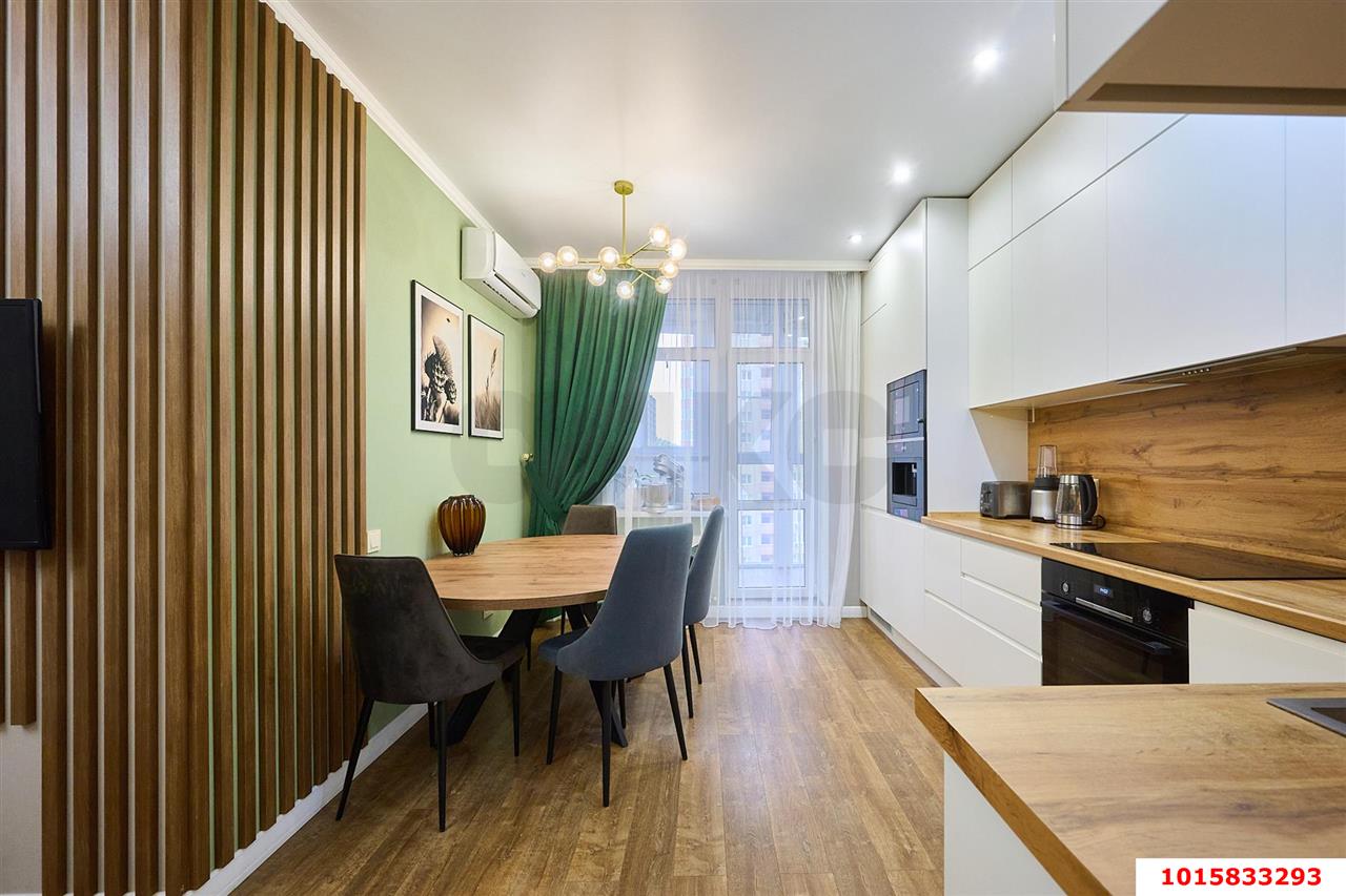 Фото №1: 3-комнатная квартира 92 м² - Краснодар, Прикубанский внутригородской округ, мкр. Губернский, ул. им. Героя Яцкова И.В., 13