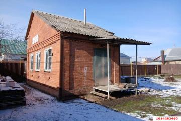 Фото №1: Земельный участок 4 сот. - Любитель, мкр. Прикубанский внутригородской округ, ул. Центральная, 188