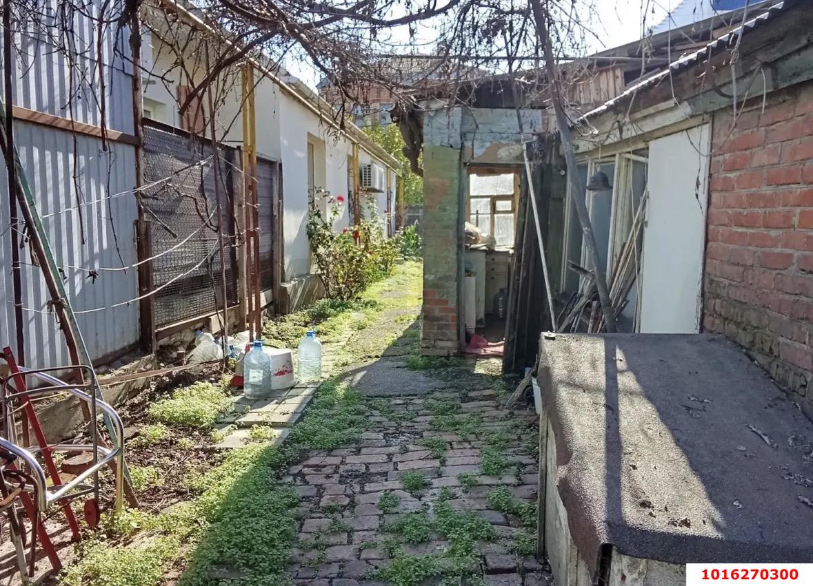 Фото №3: Дом 42 м² + 3 сот. - Краснодар, Центральный внутригородской округ, мкр. Центральный, ул. Новокузнечная, 83