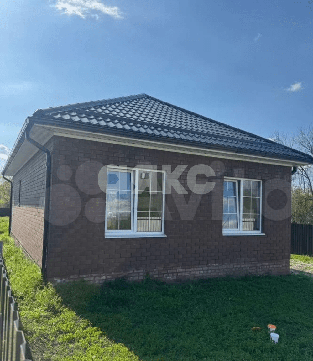 Фото №3: Дом 85 м² + 4 сот. - Платнировская, ул. Комсомольская