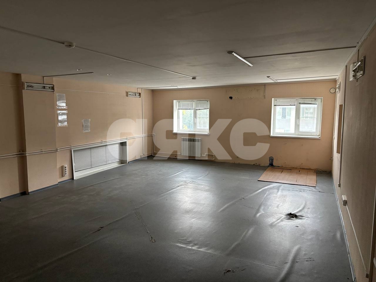 Фото №19: Коммерция <span class="whitespace-nowrap">774 м²</span>, <span class="whitespace-nowrap">3/3 эт.</span> - Волгоград, Центральный, мкр. ЖК Цех, ул. Глазкова, 14