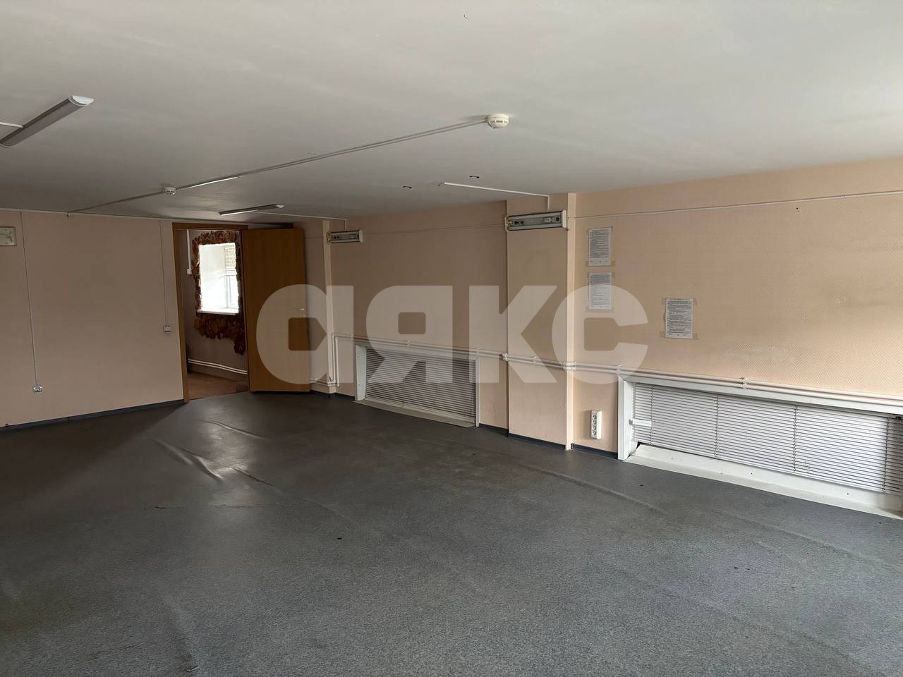 Фото №20: Коммерция <span class="whitespace-nowrap">774 м²</span>, <span class="whitespace-nowrap">3/3 эт.</span> - Волгоград, Центральный, мкр. ЖК Цех, ул. Глазкова, 14
