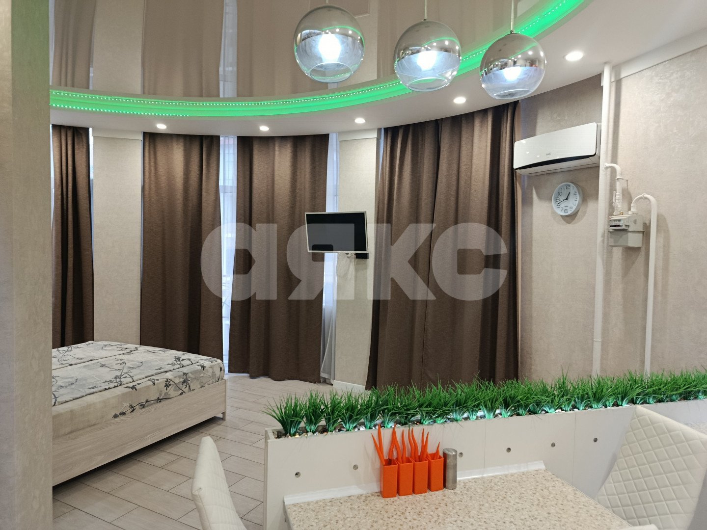 Фото №2: 1-комнатная квартира 42 м² - Геленджик, Толстый Мыс, мкр. жилой комплекс Черноморский-2, ул. Крымская, 22к19