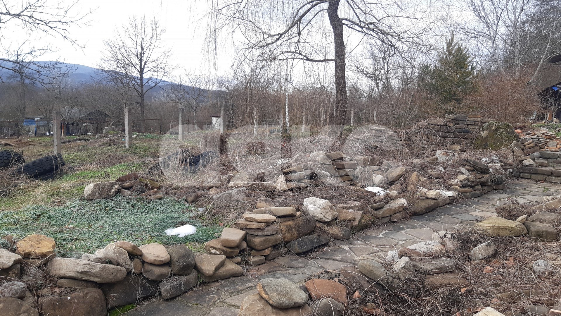 Фото №4: Земельный участок под ИЖС 5 сот. - Безымянное