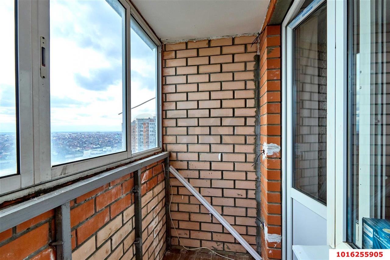 Фото №15: 2-комнатная квартира 62 м² - Краснодар, Западный внутригородской округ, Кожзавод, мкр. Военный городок № 1, ул. имени Калинина, 350/11