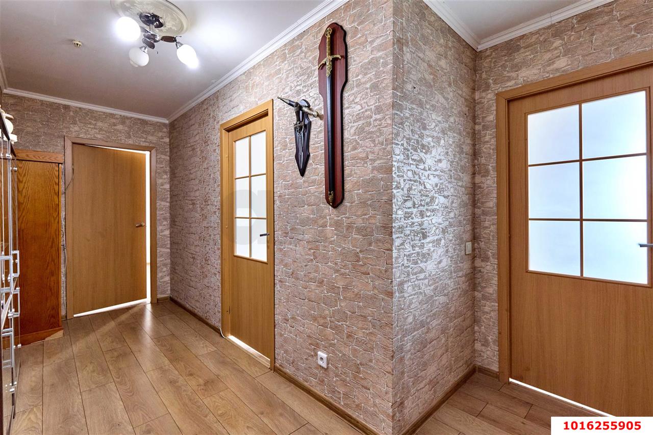 Фото №10: 2-комнатная квартира 62 м² - Краснодар, Западный внутригородской округ, Кожзавод, мкр. Военный городок № 1, ул. имени Калинина, 350/11