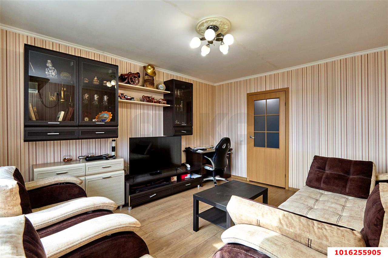 Фото №8: 2-комнатная квартира 62 м² - Краснодар, Западный внутригородской округ, Кожзавод, мкр. Военный городок № 1, ул. имени Калинина, 350/11