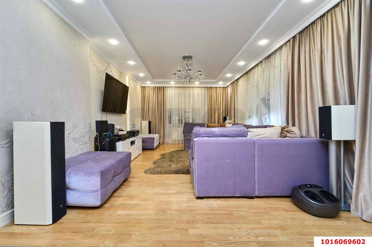 Фото №4: 4-комнатная квартира 138 м² - Краснодар, Карасунский внутригородской округ, мкр. Камвольно-суконный Комбинат, ул. Камвольная, 3