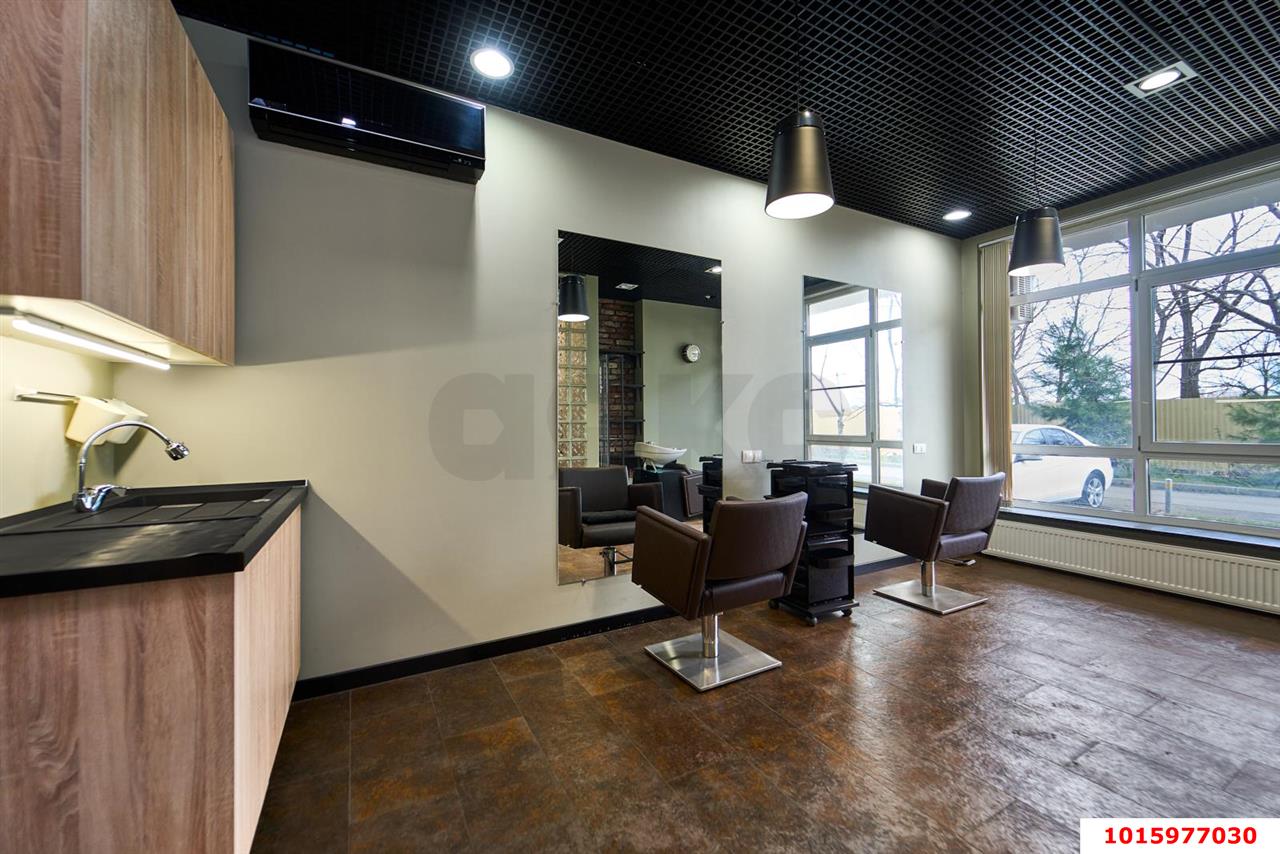 Фото №2: Коммерция 54 м² - Краснодар, Центральный внутригородской округ, Черёмушки, мкр. жилой комплекс Черёмушки, ул. Кубанская, 45к3