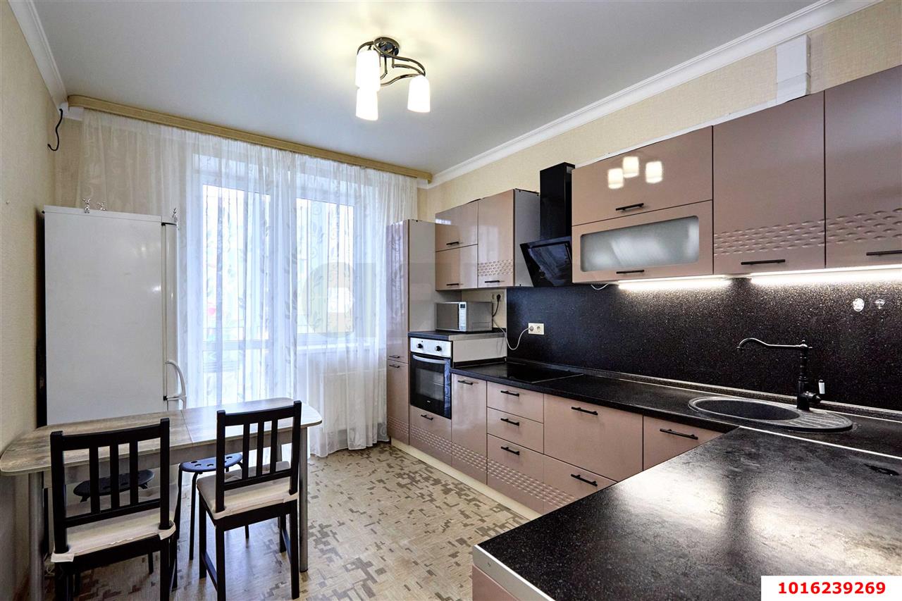 Фото №1: 1-комнатная квартира 38 м² - Краснодар, мкр. Прикубанский внутригородской округ, ул. Лиссабонская, 109к29