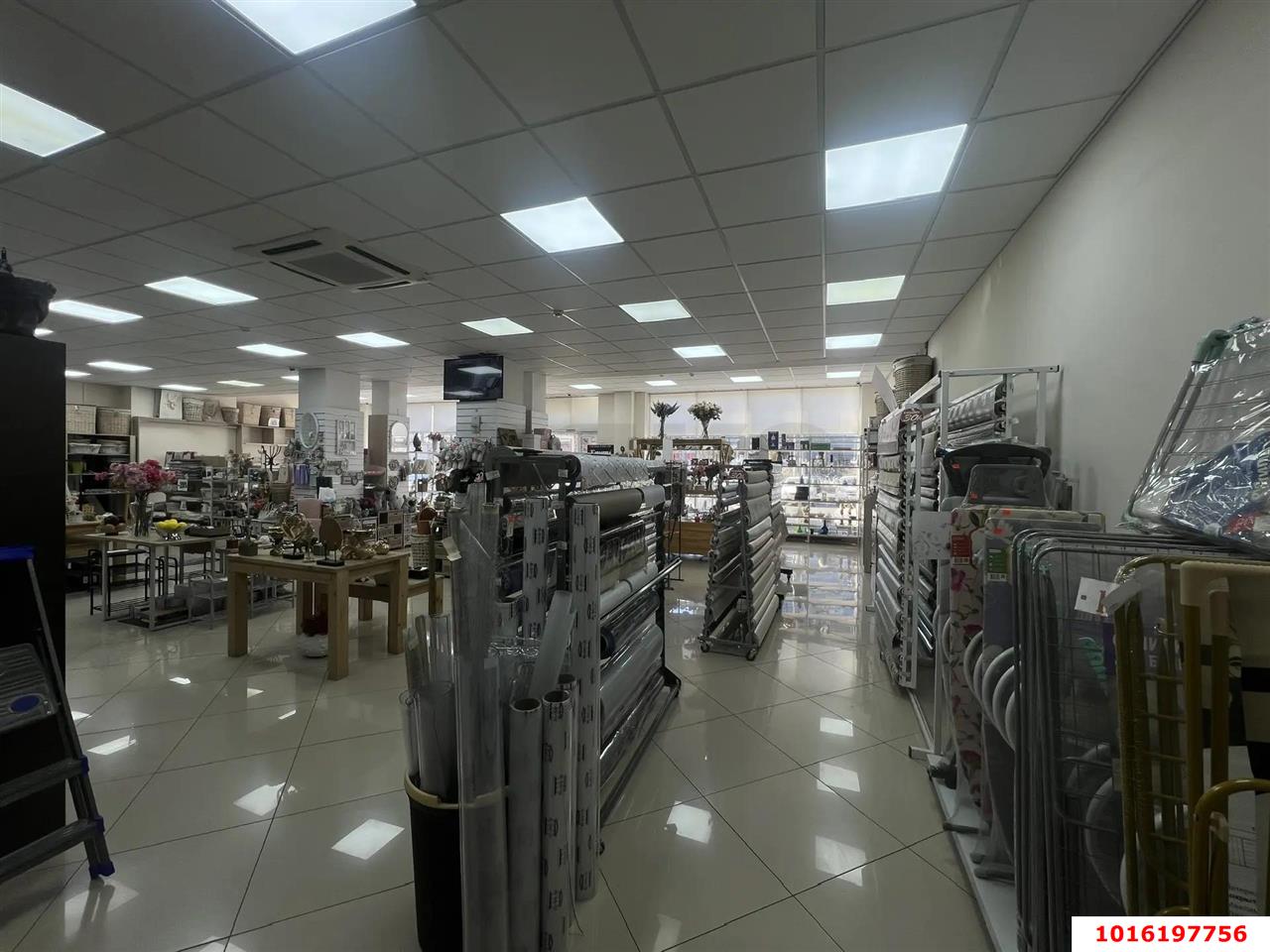 Фото №3: Коммерция 232 м² - Краснодар, Музыкальный, Прикубанский внутригородской округ, Завод Радиоизмерительных Приборов, мкр. имени Петра Метальникова, ул. Московская, 152