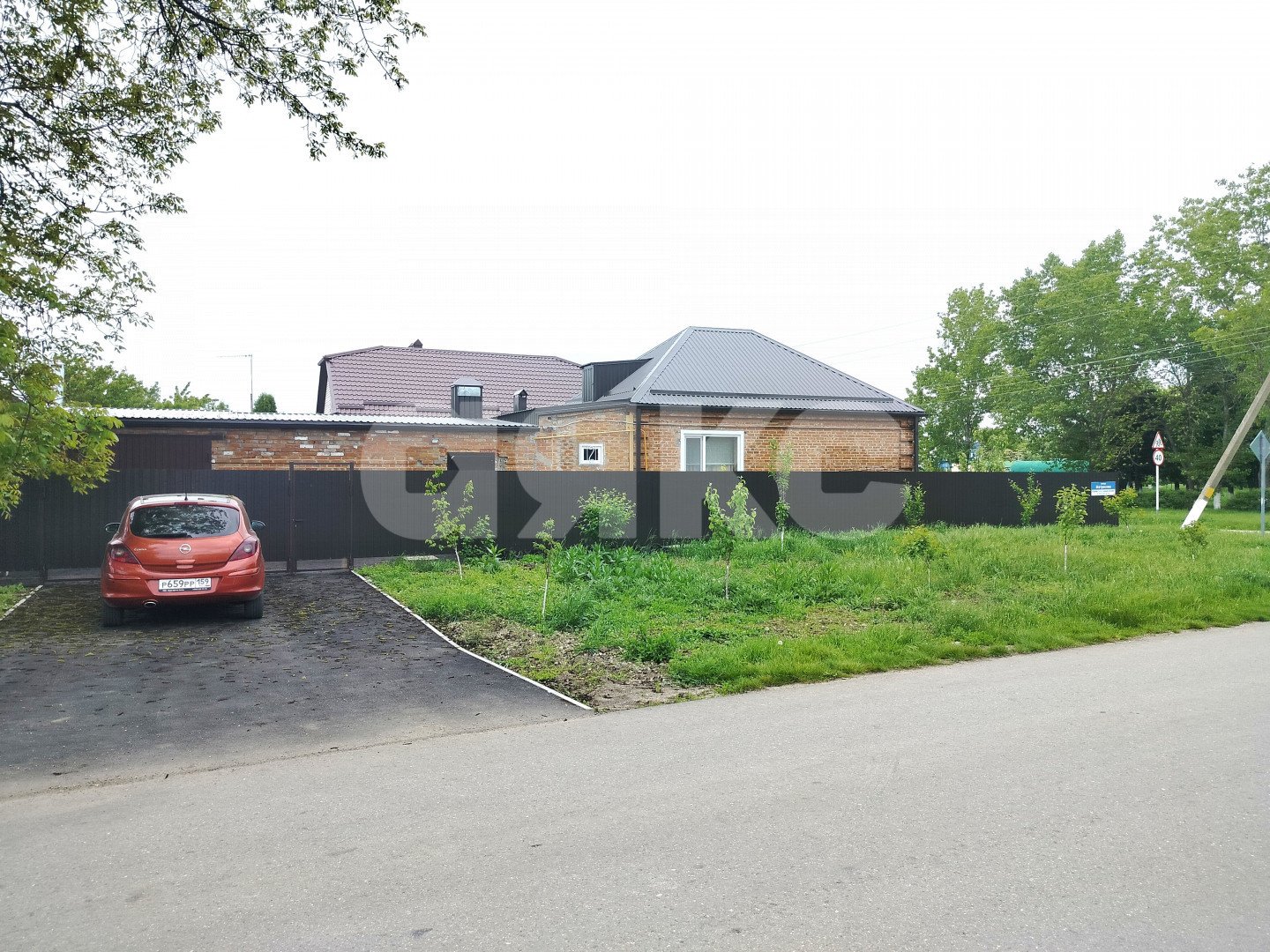 Фото №1: Дом 63 м² + 3.56 сот. - Кореновск, мкр. 3-й квартал, ул. Красноказачья, 55