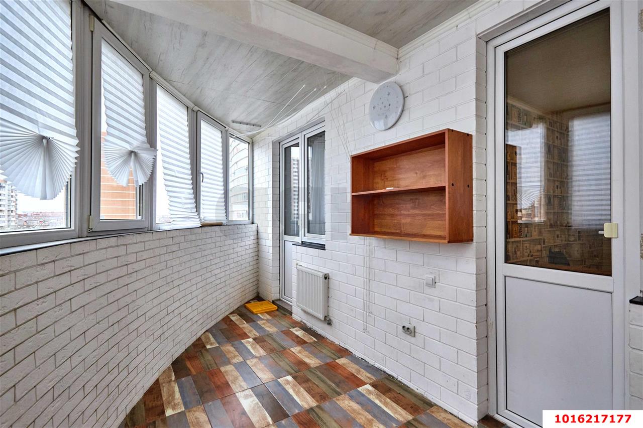 Фото №10: 2-комнатная квартира 69 м² - Краснодар, жилой комплекс Времена Года 3, Завод Радиоизмерительных Приборов, имени Петра Метальникова, мкр. Прикубанский внутригородской округ, ул. Цезаря Куникова, 24к2