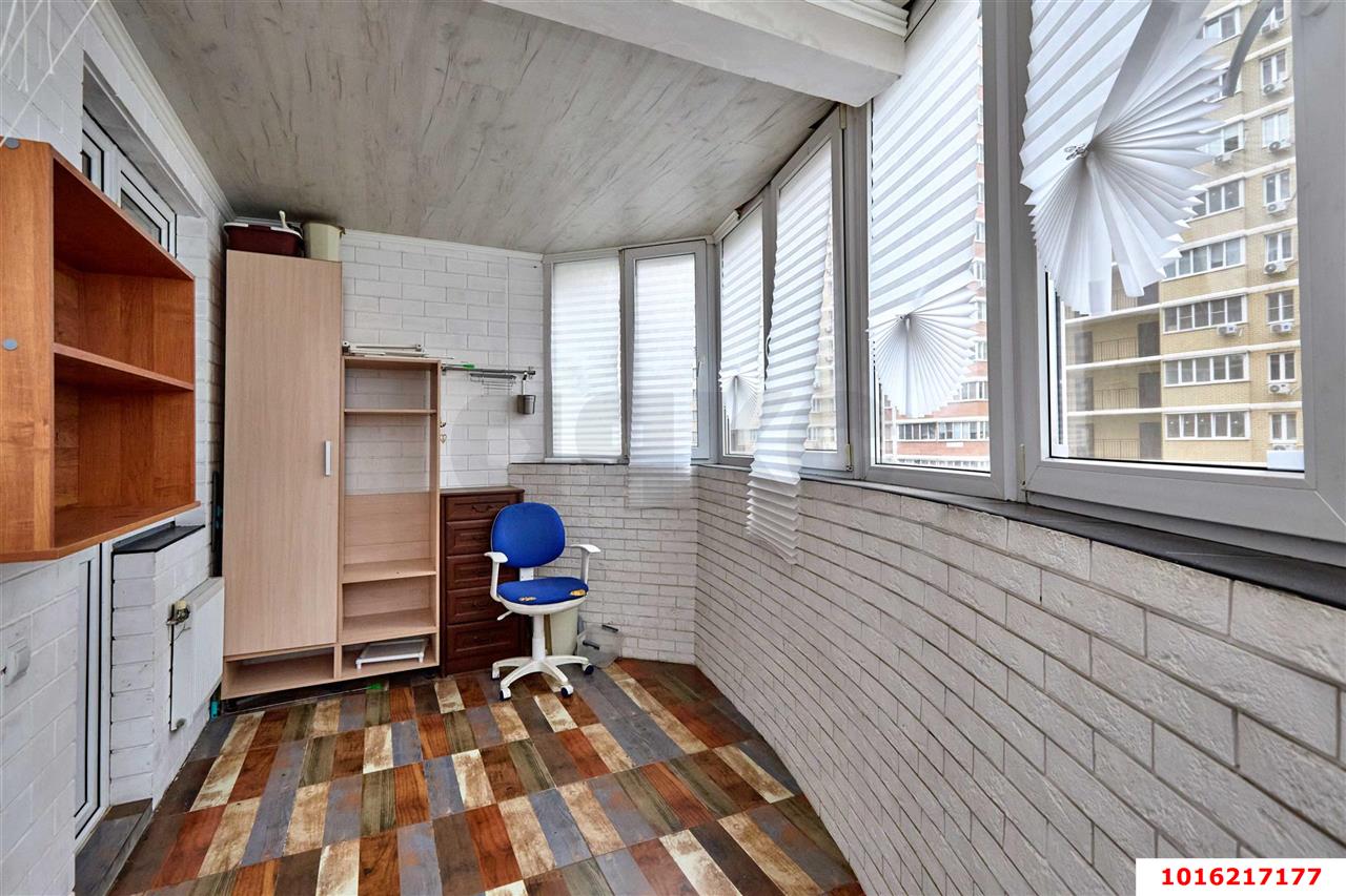 Фото №9: 2-комнатная квартира 69 м² - Краснодар, жилой комплекс Времена Года 3, Завод Радиоизмерительных Приборов, имени Петра Метальникова, мкр. Прикубанский внутригородской округ, ул. Цезаря Куникова, 24к2