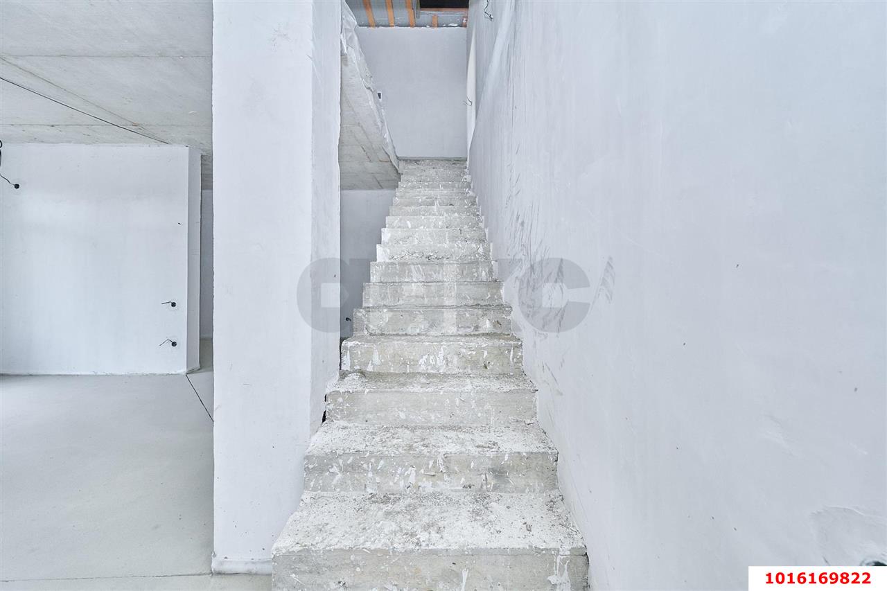 Фото №8: 3-комнатная квартира 107 м² - Ленина, Карасунский внутригородской округ, мкр. территория ДНТ Виктория, ул. Краснодарская, 69