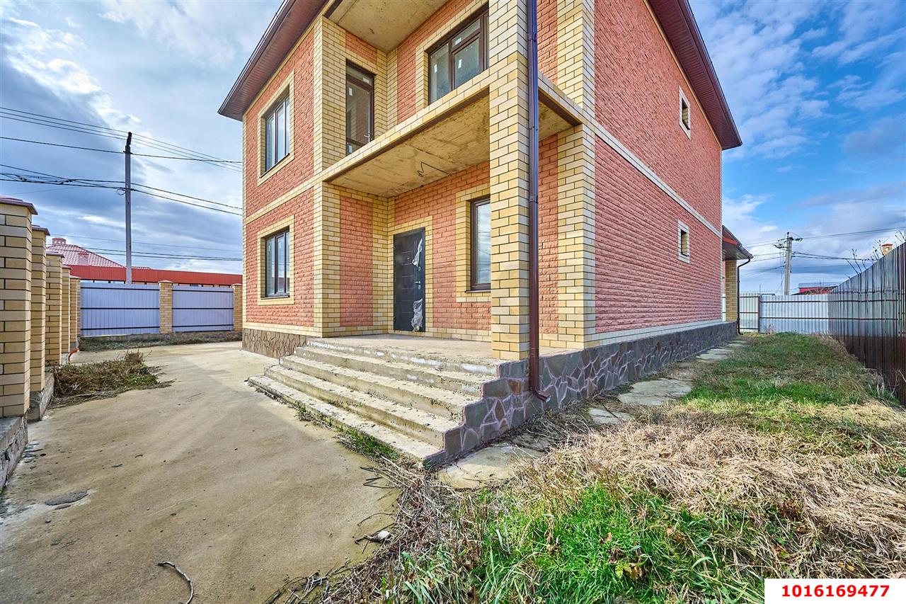 Фото №3: Дом 222 м² + 5 сот. - Ленина, Карасунский внутригородской округ, п. коттеджный  Зелёная Роща, пр-д Берёзовый, 20