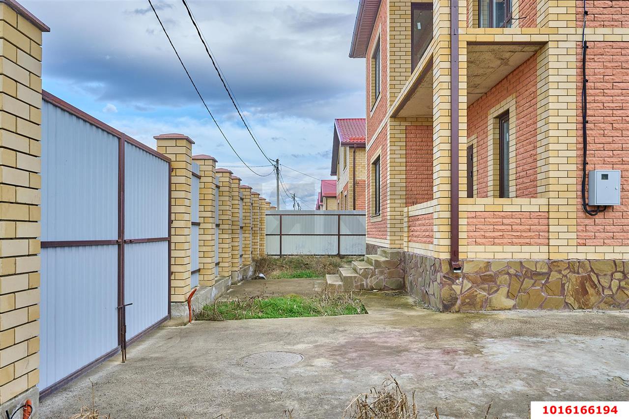 Фото №5: Дом 205 м² + 5 сот. - Ленина, Карасунский внутригородской округ, п. коттеджный  Зелёная Роща, пр-д Берёзовый, 23