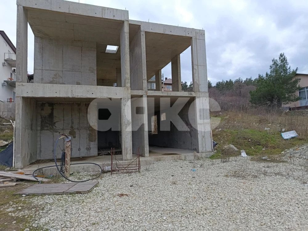 Фото №1: Дом 180 м² + 4 сот. - Геленджик, мкр. Марьинский, ул. Константина Паустовского, 33