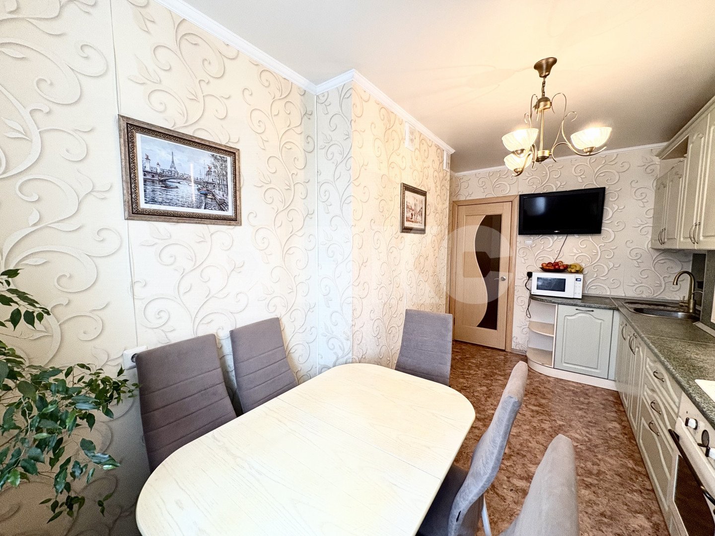 Фото №3: 3-комнатная квартира 66 м² - Нижнекамск, мкр. 34-й, ул. Рифката Гайнуллина, 18