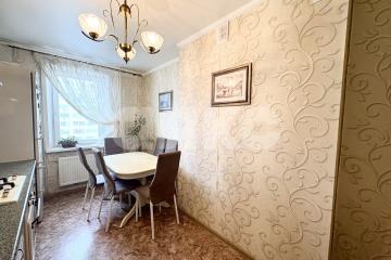 Фото №4: 3-комнатная квартира 66 м² - Нижнекамск, мкр. 34-й, ул. Рифката Гайнуллина, 18