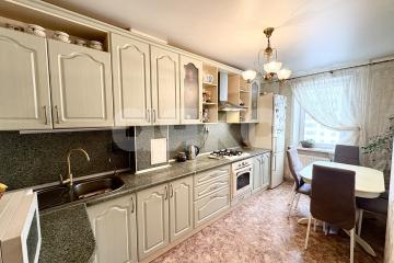 Фото №1: 3-комнатная квартира 66 м² - Нижнекамск, мкр. 34-й, ул. Рифката Гайнуллина, 18