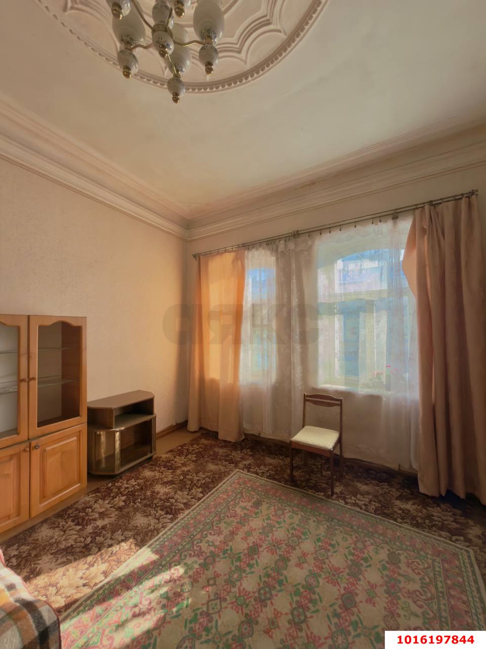 Фото №5: 2-комнатная квартира 46 м² - Краснодар, Центральный внутригородской округ, мкр. Центральный, ул. имени Максима Горького, 137