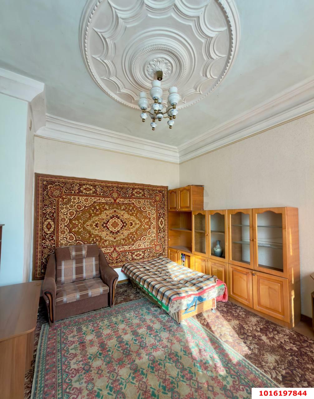 Фото №4: 2-комнатная квартира 46 м² - Краснодар, Центральный внутригородской округ, мкр. Центральный, ул. имени Максима Горького, 137