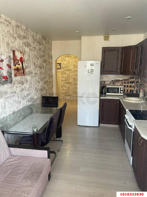 Фото №1: 1-комнатная квартира 44 м² - Краснодар, Прикубанский внутригородской округ, ЖК Три Кита, имени Петра Метальникова, Завод Радиоизмерительных Приборов, мкр. жилой комплекс Три Кита, ул. Московская, 131к2