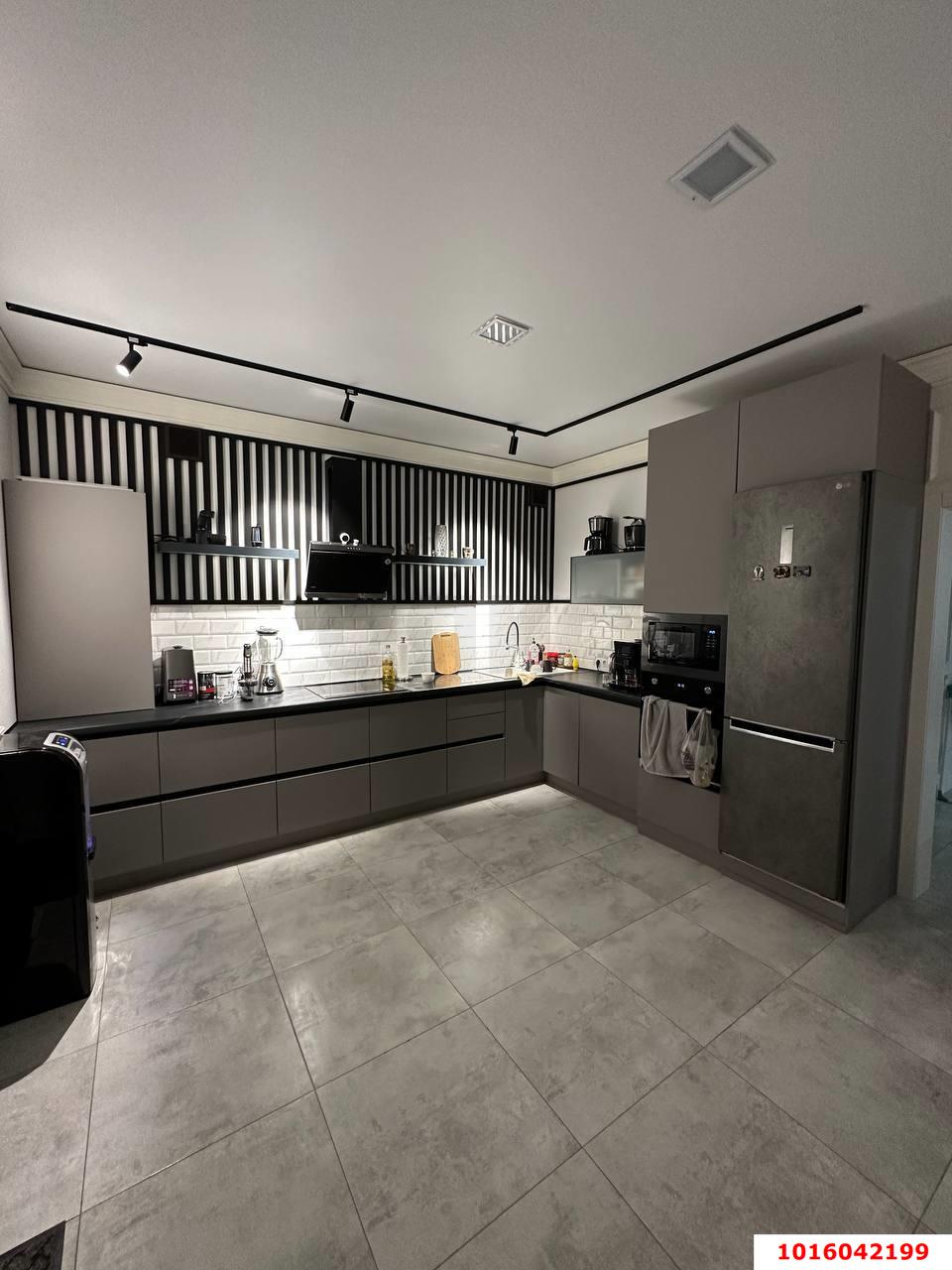 Фото №7: Дом 245 м² + 6.2 сот. - Российский, мкр. Прикубанский внутригородской округ, ул. Триумфальная, 48