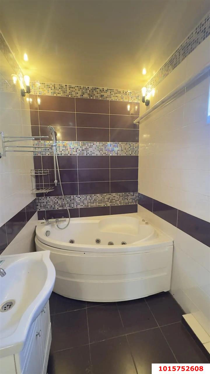 Фото №9: Дом 135 м² + 4.5 сот. - Краснодар, Прикубанский внутригородской округ, мкр. Краевая Клиническая Больница, пр-д Российский, 13