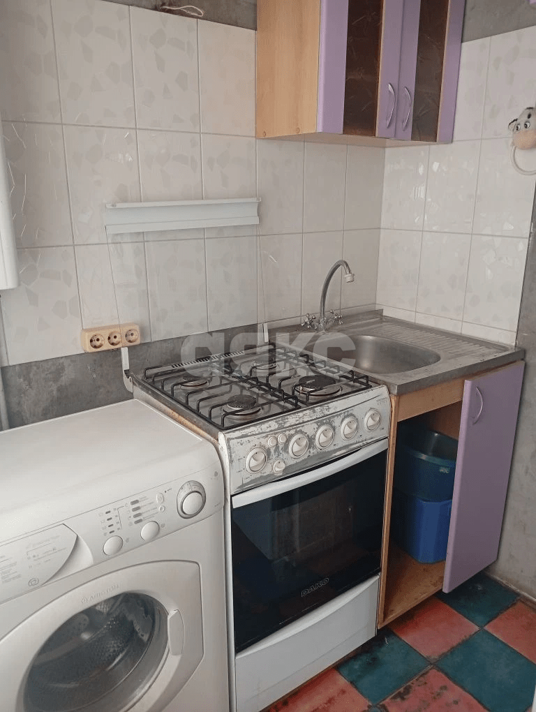 Фото №2: 3-комнатная квартира <span class="whitespace-nowrap">64 м²</span>, <span class="whitespace-nowrap">2/5 эт.</span> - Волгоград, Кировский, мкр. Развилка, ул. 64-й Армии, 22Б