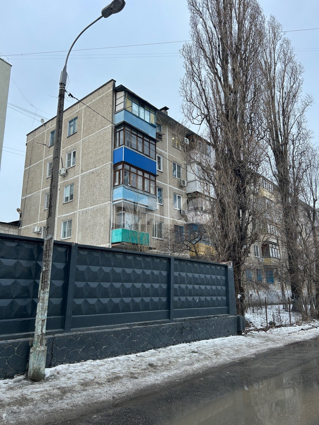 Фото №2: 3-комнатная квартира <span class="whitespace-nowrap">60 м²</span>, <span class="whitespace-nowrap">5/5 эт.</span> - Волгоград, р. Краснооктябрьский, ул. Генерала Штеменко, 26
