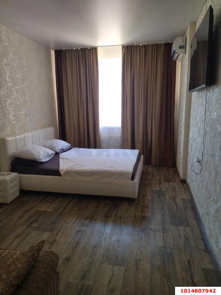 Фото №1: 1-комнатная квартира 34 м² - Краснодар, Прикубанский внутригородской округ, Калинино, Завод Радиоизмерительных Приборов, мкр. ЖК Акварели-2, ул. Тепличная, 62/1к5