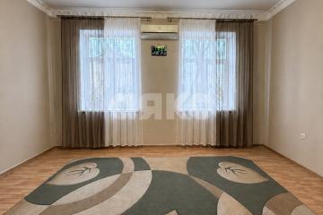 Фото №1: 3-комнатная квартира <span class="whitespace-nowrap">67 м²</span>, <span class="whitespace-nowrap">1/4 эт.</span> - Мариуполь, мкр. 3-й участок, пр-кт Победы, 45