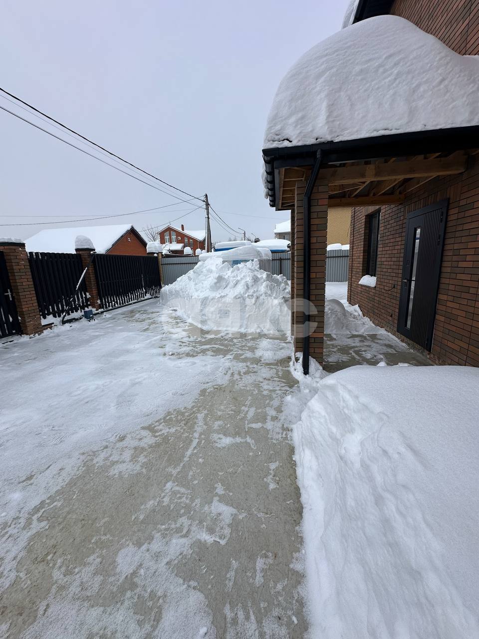 Фото №30: Дом 204 м² + 6 сот. - дачный  Спутник, ул. Звёздная