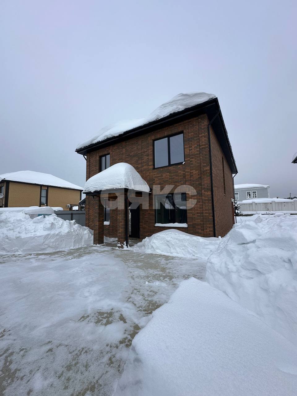 Фото №3: Дом 204 м² + 6 сот. - дачный  Спутник, ул. Звёздная