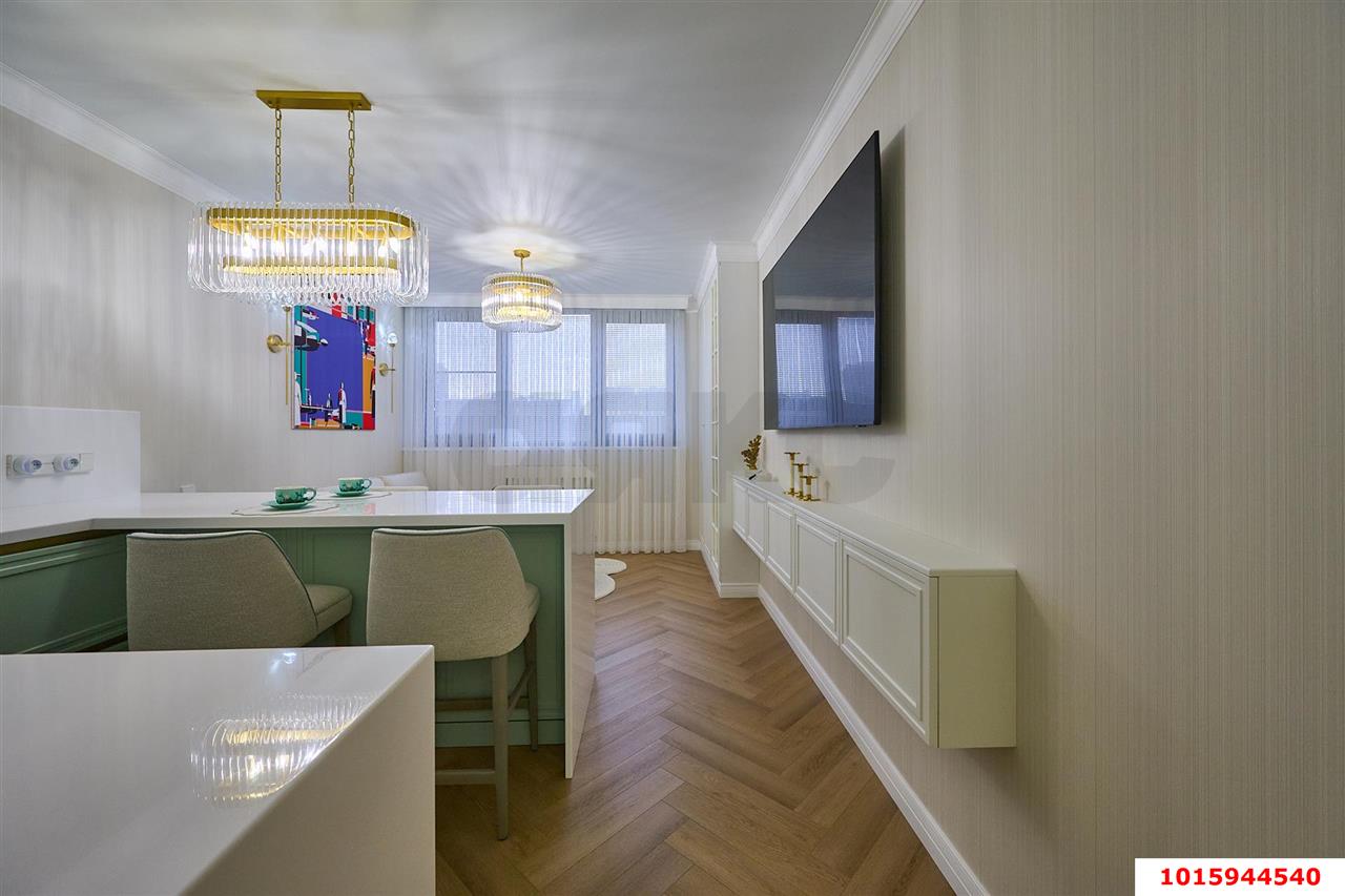 Фото №4: 1-комнатная квартира 50 м² - Краснодар, ЖК Аврора, Западный внутригородской округ, мкр. жилой комплекс Аврора, ул. имени Дзержинского, 95