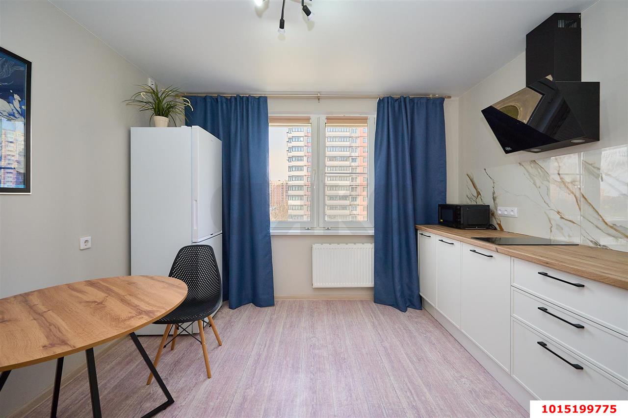 Фото №1: 2-комнатная квартира 56 м² - Краснодар, Прикубанский внутригородской округ, ж/р Восточный, ул. Героя Владислава Посадского, 22