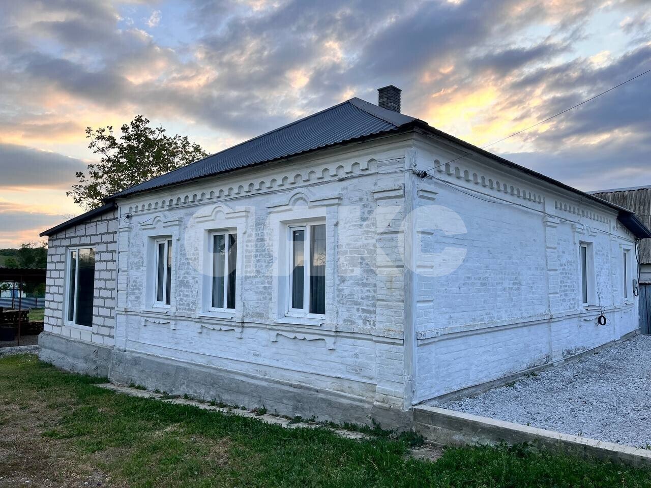 Фото №2: Дом <span class="whitespace-nowrap">70 м²</span> <span class="whitespace-nowrap">+ 25 сот.</span>, <span class="whitespace-nowrap">1 эт.</span> - Малоянисоль, ул. Комсомольская