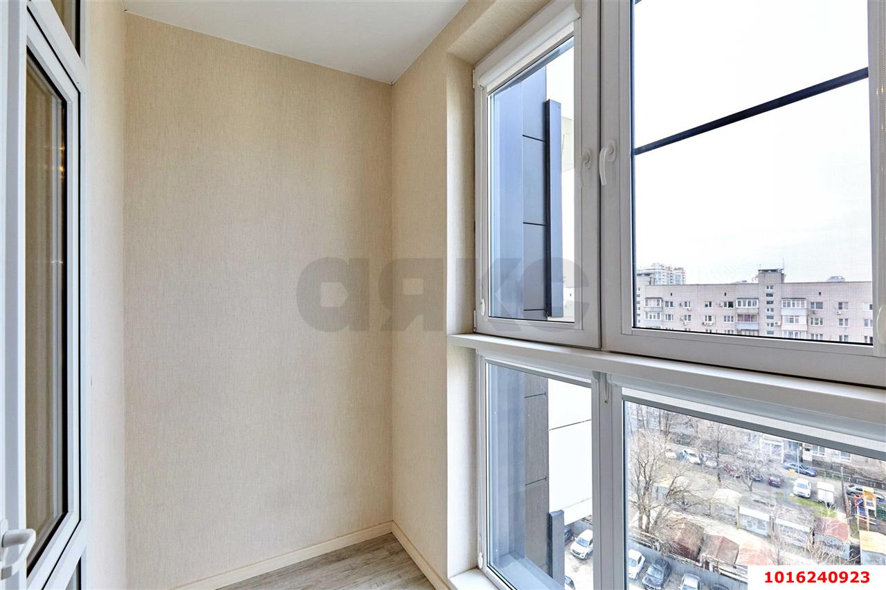 Фото №11: 1-комнатная квартира 43 м² - Краснодар, Центральный, мкр. Центральный внутригородской округ, ул. Железнодорожная, 23/1