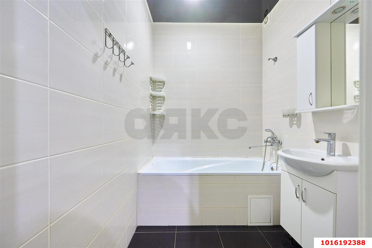 Фото №12: 2-комнатная квартира 75 м² - Краснодар, Прикубанский внутригородской округ, мкр. Восточно-Кругликовский, ул. Восточно-Кругликовская, 46/Б