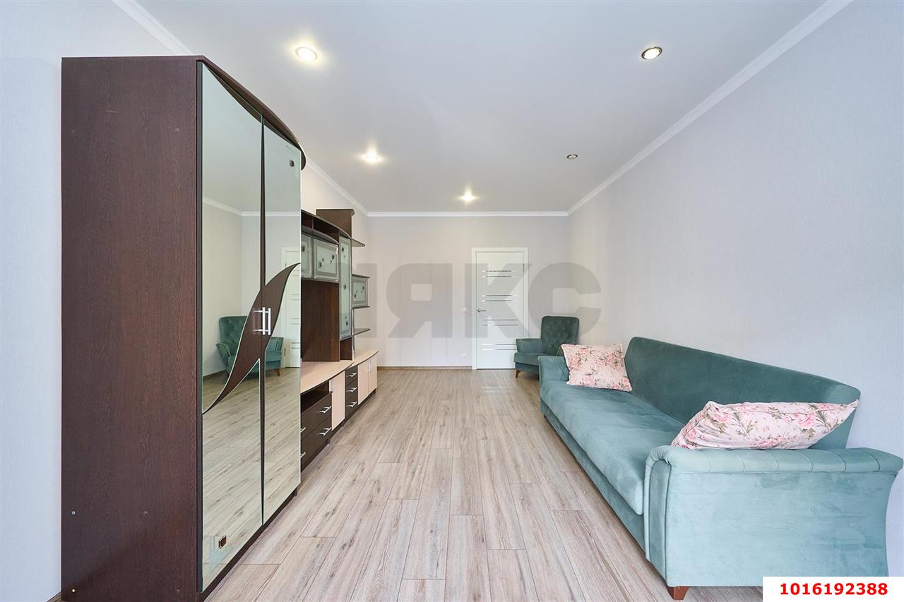 Фото №8: 2-комнатная квартира 75 м² - Краснодар, Прикубанский внутригородской округ, мкр. Восточно-Кругликовский, ул. Восточно-Кругликовская, 46/Б