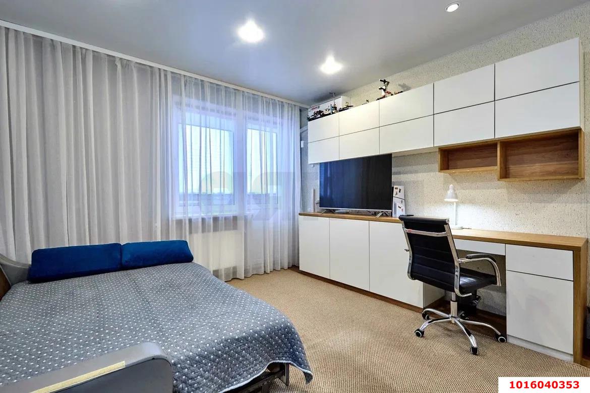 Фото №6: 1-комнатная квартира 39 м² - Краснодар, Прикубанский внутригородской округ, коттеджный  Близкий, Славянский, мкр. Светлоград, ул. Красных Партизан, 1/4к11