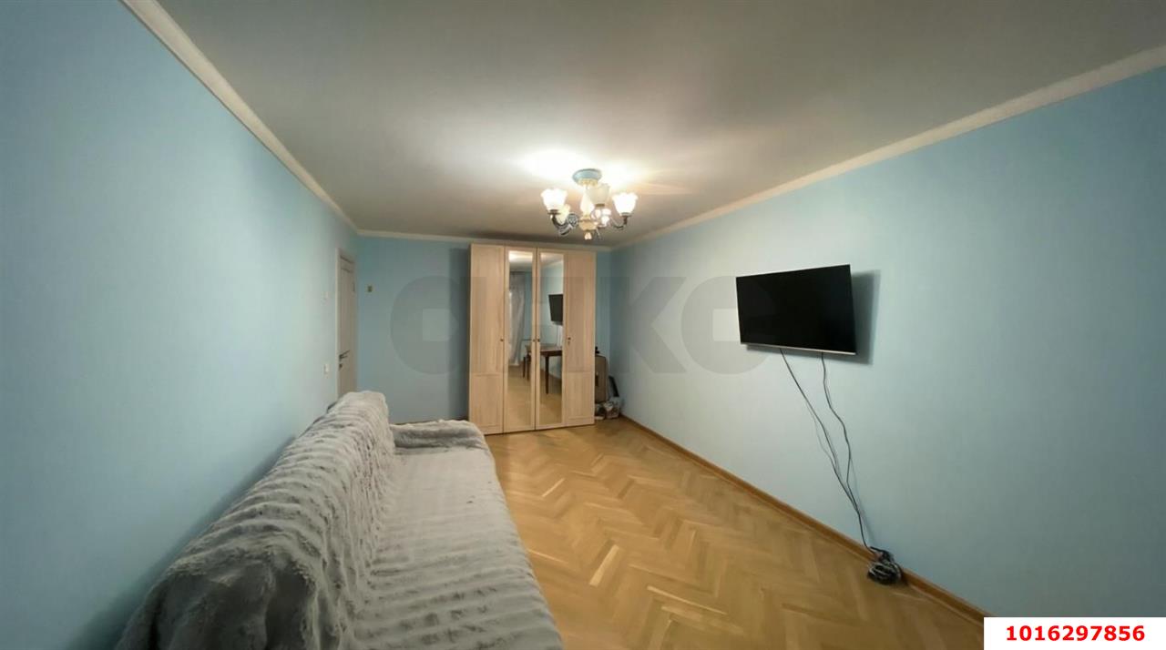 Фото №3: 2-комнатная квартира <span class="whitespace-nowrap">56 м²</span>, <span class="whitespace-nowrap">9/12 эт.</span> - Краснодар, Прикубанский внутригородской округ, мкр. Завод Измерительных Приборов, ул. Зиповская, 28