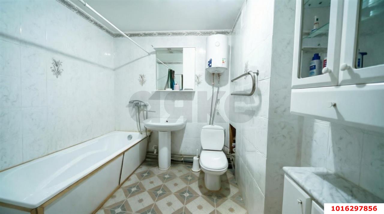 Фото №10: 2-комнатная квартира <span class="whitespace-nowrap">56 м²</span>, <span class="whitespace-nowrap">9/12 эт.</span> - Краснодар, Прикубанский внутригородской округ, мкр. Завод Измерительных Приборов, ул. Зиповская, 28