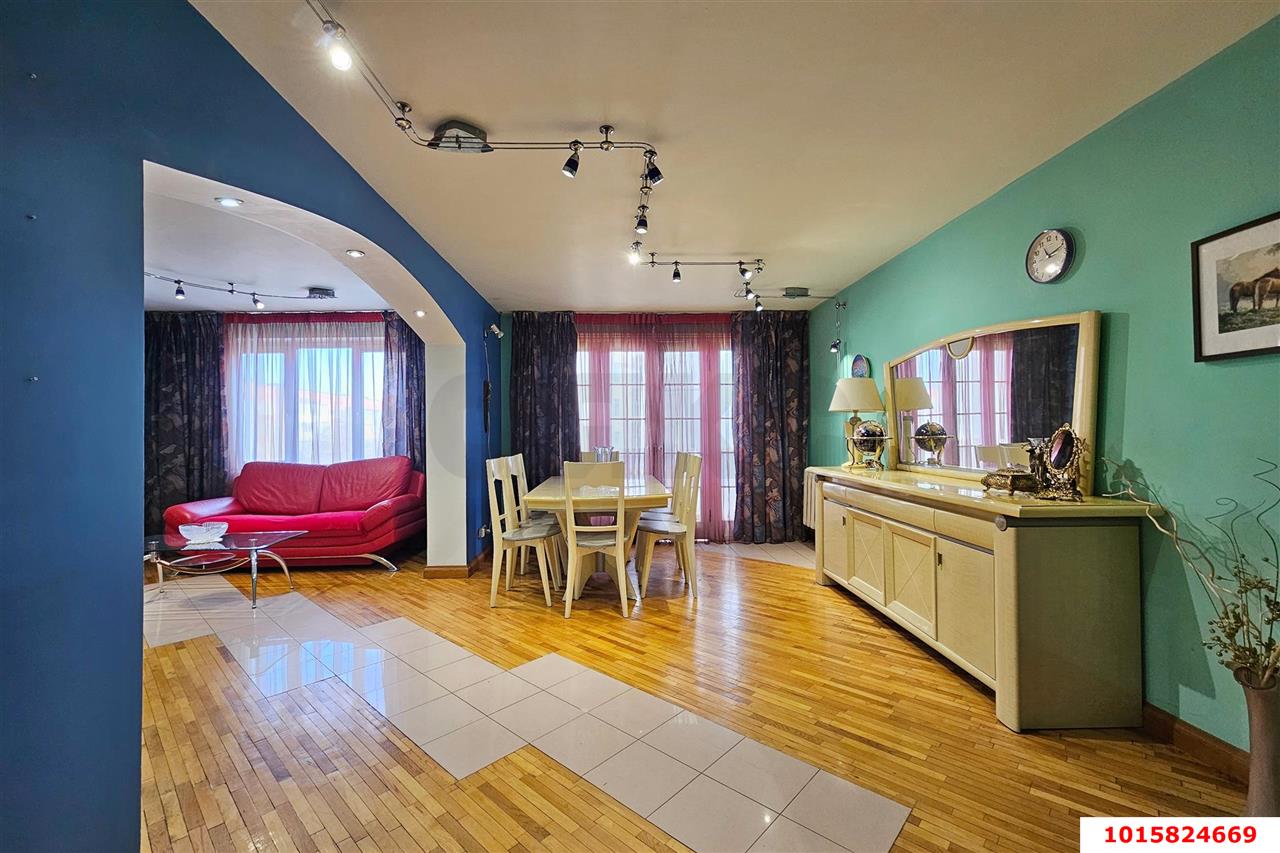 Фото №3: 4-комнатная квартира 140 м² - Краснодар, мкр. Западный внутригородской округ, ул. Фёдора Лузана, 14