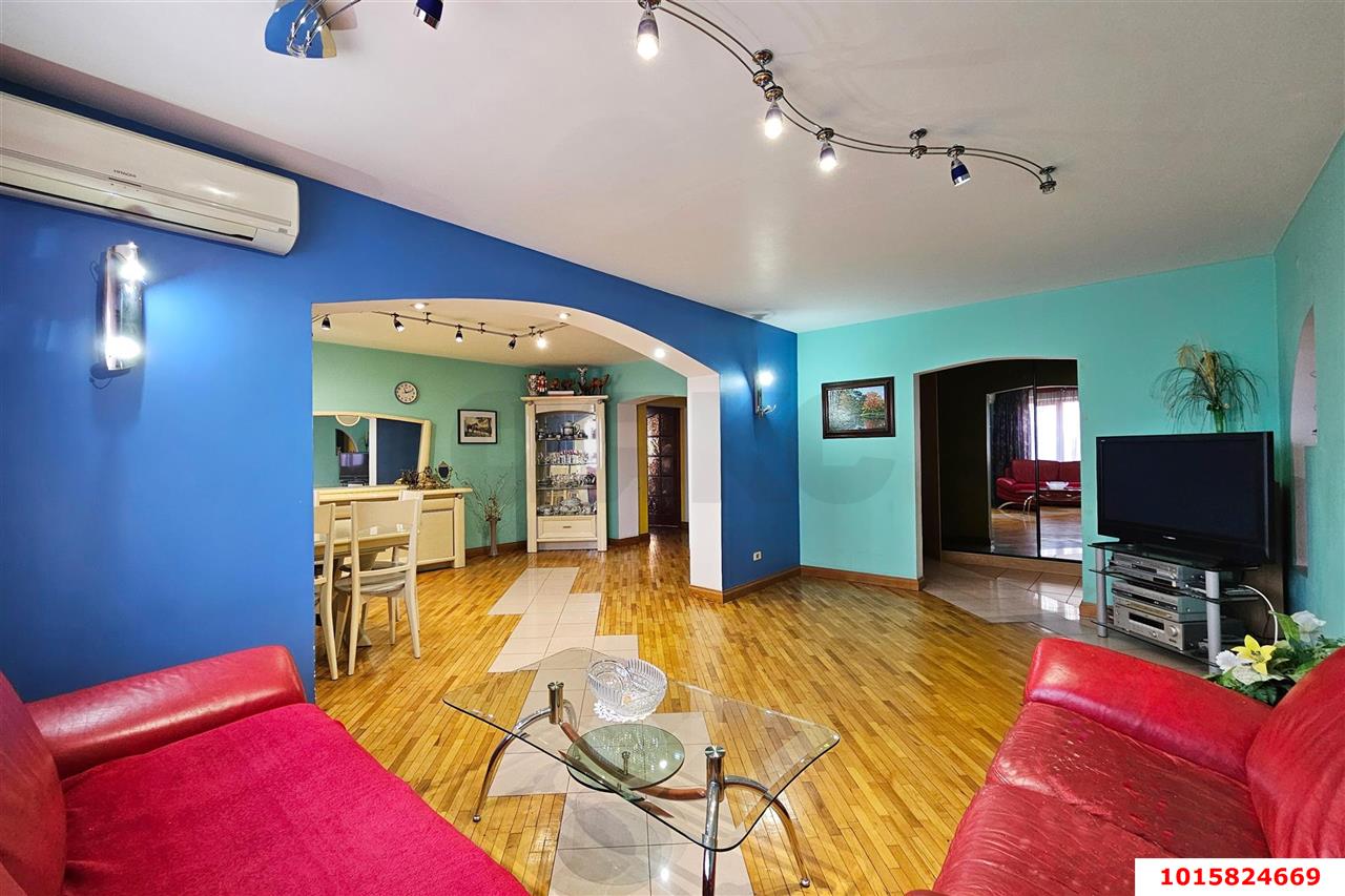 Фото №2: 4-комнатная квартира 140 м² - Краснодар, мкр. Западный внутригородской округ, ул. Фёдора Лузана, 14