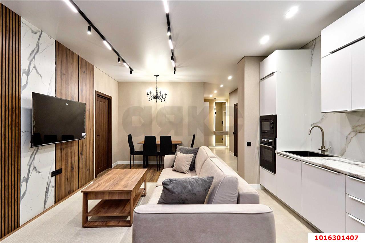 Фото №1: 2-комнатная квартира 70 м² - Краснодар, Прикубанский внутригородской округ, ЖК Губернский, мкр. 7-й квартал, ул. Боспорская, 12