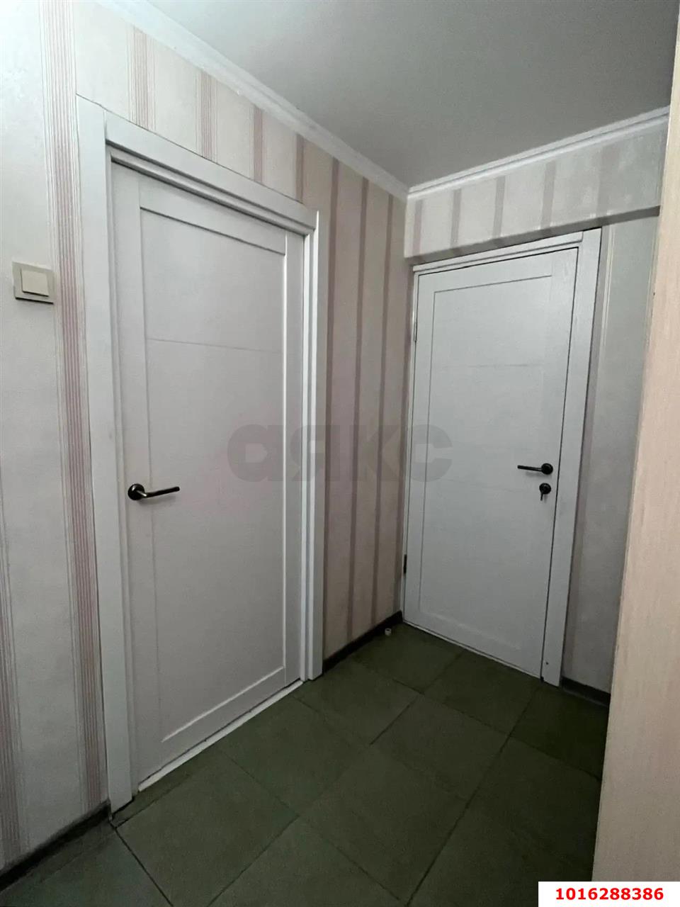 Фото №10: 2-комнатная квартира 45 м² - Краснодар, Карасунский внутригородской округ, Центральный внутригородской округ, мкр. Черёмушки, ул. 2-я Пятилетка, 9