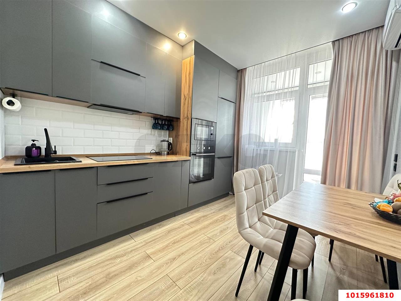 Фото №1: 1-комнатная квартира 41 м² - Краснодар, Прикубанский внутригородской округ, жилой комплекс Кубанский, мкр. Завод Измерительных Приборов, ул. Зиповская, 38